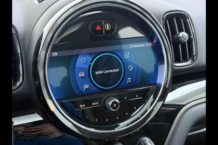 MINI Countryman 1.5 Cooper S E ALL4 VAN € 28.900,- VOOR € 24.877 ,- UW LENTEVOORDEEL € 4.023,-PHEV Plug-in Hybride | Direct Rijklaar & Leverbaar | Panorama Dak | Stoelverwarming | Adaptieve Cruise Control | CarPlay & Camera | 12 Mnd BOVAG Garantie
