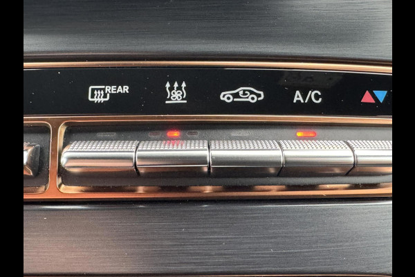 Mercedes-Benz Eqv 300 L2 Avantgarde Burmester 7 persoons Stoelkoeling Elektrische schuifdeuren Middenconsole