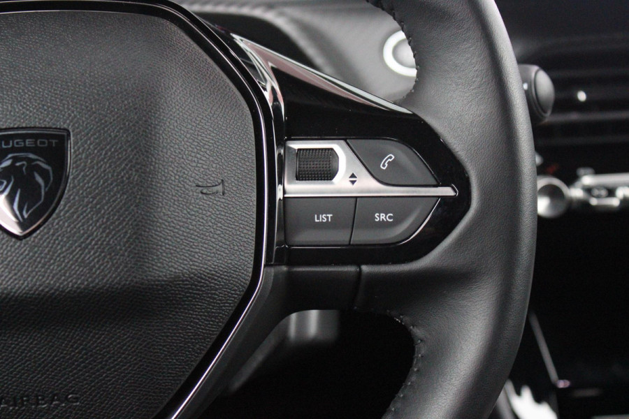 Peugeot 2008 1.2 100PK ALLURE PACK | CAMERA VOOR + ACHTER | NAVIGATIE | TREKHAAK | DRAADLOZE APPLE CARPLAY/ANDROID AUTO | DRAADLOZE TELEFOONLADER | CLIMATE CONTROL | LICHTMETALEN VELGEN 17" | ADAPTIVE CRUISE CONTROL | DAB+ RADIO | KEYLESS ENTRY/START | DODEHOEK DETECTIE |