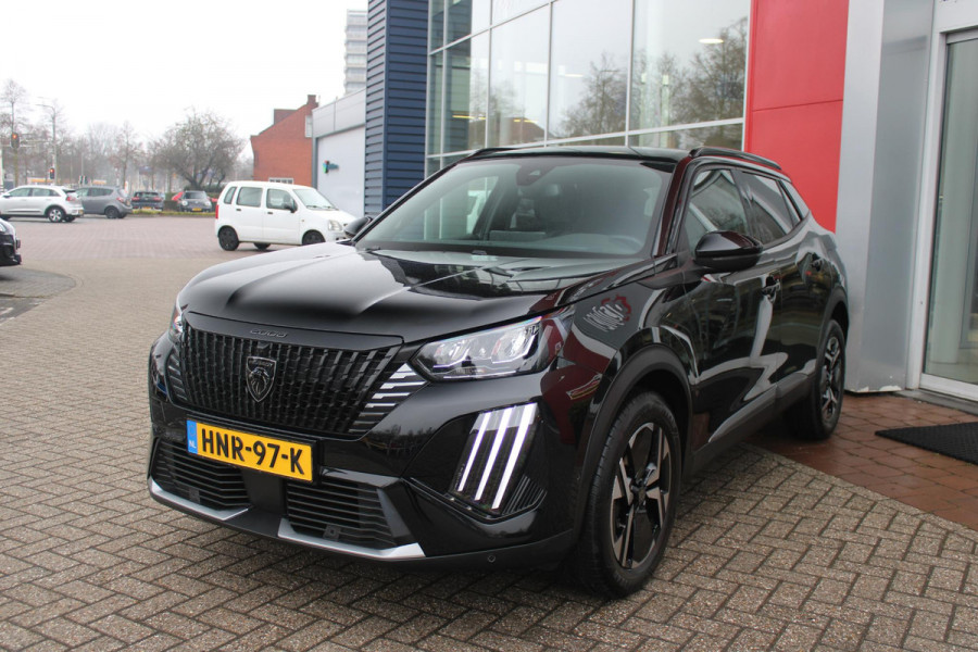 Peugeot 2008 1.2 100PK ALLURE PACK | CAMERA VOOR + ACHTER | NAVIGATIE | TREKHAAK | DRAADLOZE APPLE CARPLAY/ANDROID AUTO | DRAADLOZE TELEFOONLADER | CLIMATE CONTROL | LICHTMETALEN VELGEN 17" | ADAPTIVE CRUISE CONTROL | DAB+ RADIO | KEYLESS ENTRY/START | DODEHOEK DETECTIE |