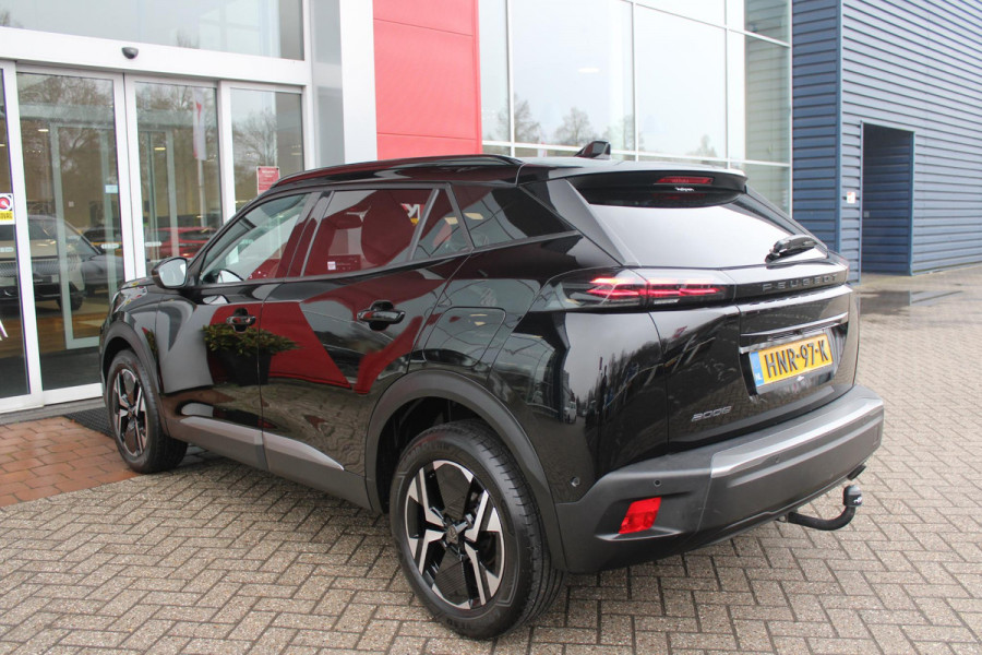 Peugeot 2008 1.2 100PK ALLURE PACK | CAMERA VOOR + ACHTER | NAVIGATIE | TREKHAAK | DRAADLOZE APPLE CARPLAY/ANDROID AUTO | DRAADLOZE TELEFOONLADER | CLIMATE CONTROL | LICHTMETALEN VELGEN 17" | ADAPTIVE CRUISE CONTROL | DAB+ RADIO | KEYLESS ENTRY/START | DODEHOEK DETECTIE |