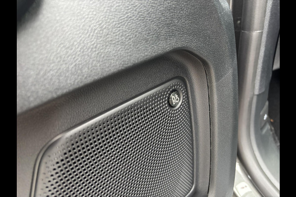 Ford Kuga 2.5 PHEV Sound Edition | SCI | 243pk | Ford Voorraad | Panorama Dak | 20 inch Lichtmetaal | Winterpack | Matrix LED | Driver Assistance Pack