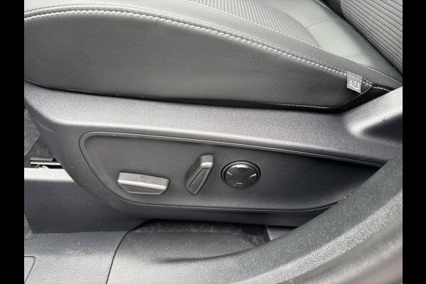 Ford Kuga 2.5 PHEV Sound Edition |SCI|243pk | Ford Voorraad | Panorama Dak | 20 inch Lichtmetaal | Winterpack | Matrix LED | Driver Assistance Pack