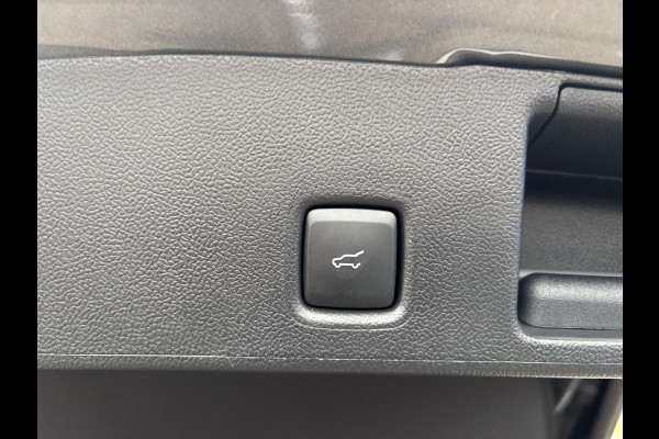 Ford Kuga 2.5 PHEV Sound Edition | SCI | 243pk | Ford Voorraad | Panorama Dak | 20 inch Lichtmetaal | Winterpack | Matrix LED | Driver Assistance Pack