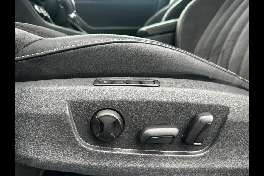 Škoda Superb Combi 1.4 TSI iV Business Edition Plus ADAPTIVE|VIRTUAL|STOELVWR