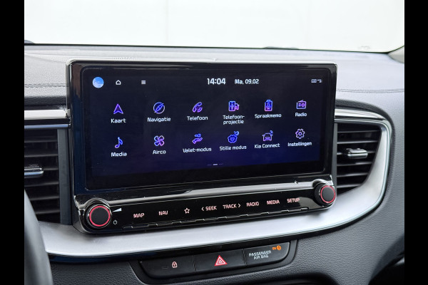 Kia Ceed Sportswagon 1.0T-GDi MHEV Automaat Facelift Navi Ecc Camera Apple Carplay Android Auto Pdc Stoel+Stuurverwarming DynamicPlusLine Elek.Achterklep Lane Assist Dodehoek Assist Regen-Lichtsensor Privacy Glas Isofix 1e Eigenaar Origineel Nederlandse Auto Dealeronderhouden