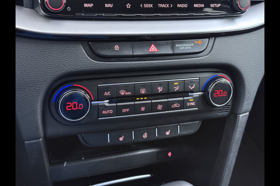 Kia Ceed Sportswagon 1.0T-GDi MHEV Automaat Facelift Navi Ecc Camera Apple Carplay Android Auto Pdc Stoel+Stuurverwarming DynamicPlusLine Elek.Achterklep Lane Assist Dodehoek Assist Regen-Lichtsensor Privacy Glas Isofix 1e Eigenaar Origineel Nederlandse Auto Dealeronderhouden