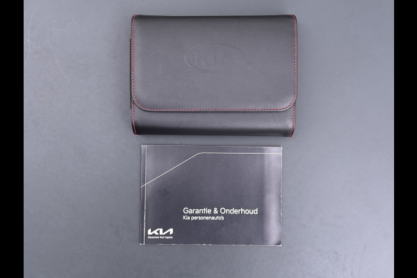 Kia Ceed Sportswagon 1.0T-GDi MHEV Automaat Facelift Navi Ecc Camera Apple Carplay Android Auto Pdc Stoel+Stuurverwarming DynamicPlusLine Elek.Achterklep Lane Assist Dodehoek Assist Regen-Lichtsensor Privacy Glas Isofix 1e Eigenaar Origineel Nederlandse Auto Dealeronderhouden