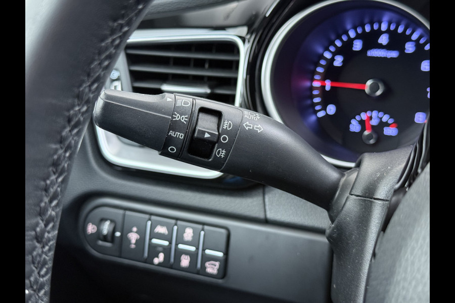 Kia Ceed Sportswagon 1.0T-GDi MHEV Automaat Facelift Navi Ecc Camera Apple Carplay Android Auto Pdc Stoel+Stuurverwarming DynamicPlusLine Elek.Achterklep Lane Assist Dodehoek Assist Regen-Lichtsensor Privacy Glas Isofix 1e Eigenaar Origineel Nederlandse Auto Dealeronderhouden