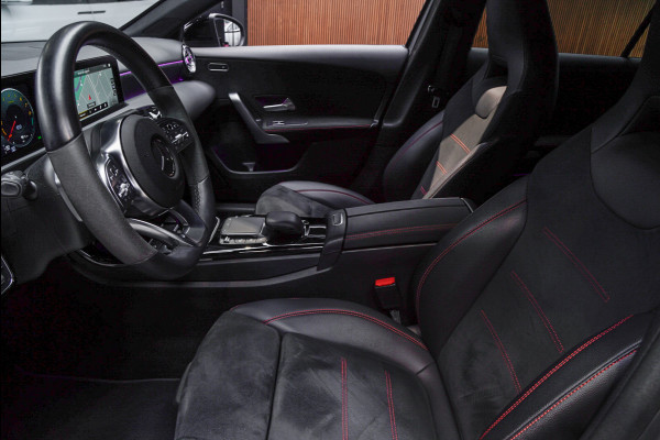 Mercedes-Benz A-Klasse 250e AMG Line Navi Leder Wide screen PTS Stoelverwarming Ambient LM velgen EQ BTW auto!