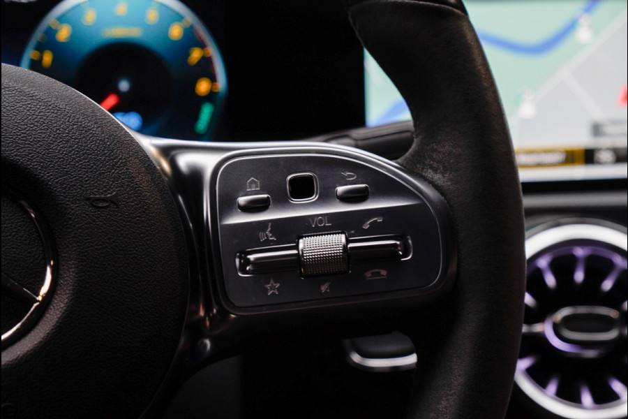 Mercedes-Benz A-Klasse 250e AMG Line Navi Leder Wide screen PTS Stoelverwarming Ambient LM velgen EQ BTW auto!