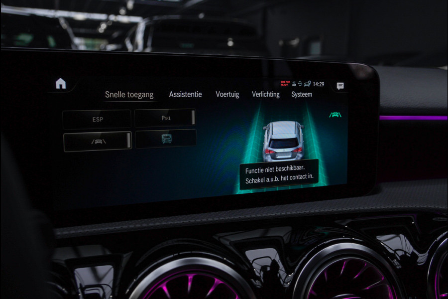 Mercedes-Benz A-Klasse 250e AMG Line Navi Leder Wide screen PTS Stoelverwarming Ambient LM velgen EQ BTW auto!