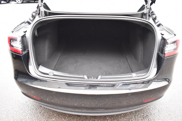 Tesla Model 3 Standard RWD Autopilot 3 Soh 93% Leder 1 ste Eigenaar