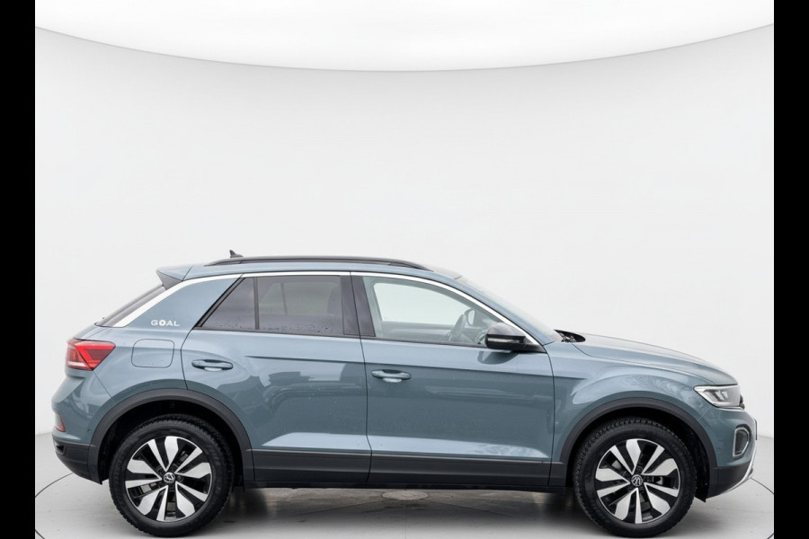 Volkswagen T-Roc TSI 115PK LIFE GOAL EDITION NAVI/CARPLAY/STOELVERWARMING/ FABRIEKSGARANTIE