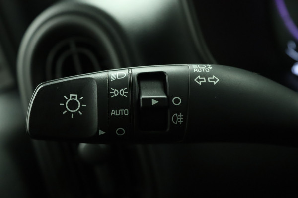 Kia Picanto 1.0 DPI DynamicPlusLine Automaat - Airco - Apple Carplay/Android Auto - Cruise Control -Full-Led koplampen - Navigatie -  Achteruitrijcamera - Fabrieksgarantie 12-2031