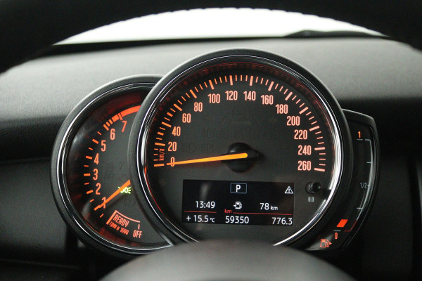 MINI Mini 1.5 One Pepper (PANORAMADAK, SFEERVERLICHTING, AUTOMAAT, NAVIGATIE, CRUISE CONTROL, LEER)