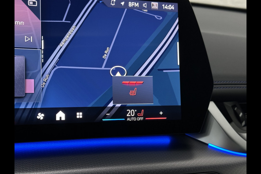 BMW X1 18i M-Sport | Panorama | Sportstoelen | Keyless-Entry | Sfeerverlichting | Achteruitrij-Camera | 5x op voorraad | Carplay | Full-LED | Black-Optic | Getint Glas | Stoelverwarming | Draadloos Laden |