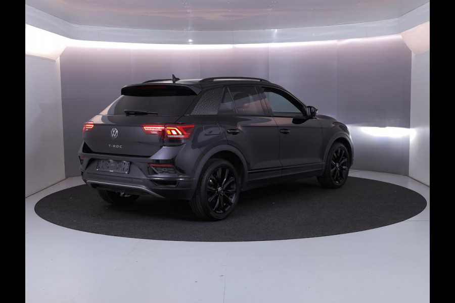 Volkswagen T-Roc 1.5 TSI Sport 150 PK DSG | Navigatie | Black Style pakket | Parkeercamera |