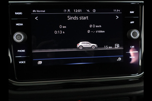 Volkswagen T-Roc 1.5 TSI Sport 150 PK DSG | Navigatie | Black Style pakket | Parkeercamera |