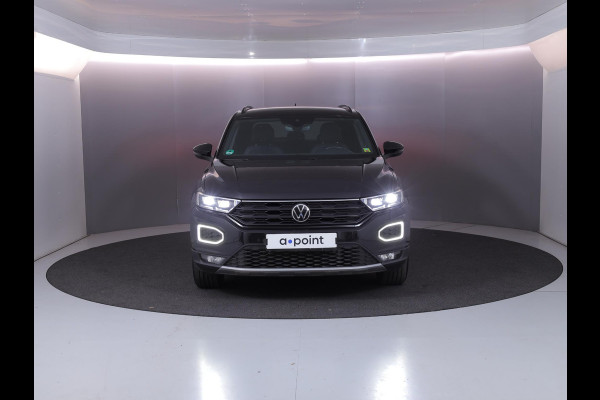 Volkswagen T-Roc 1.5 TSI Sport 150 PK DSG | Navigatie | Black Style pakket | Parkeercamera |