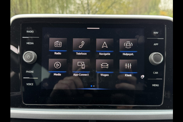 Volkswagen T-Roc TSI 115PK LIFE GOAL EDITION NAVI/CARPLAY/STOELVERWARMING/ FABRIEKSGARANTIE