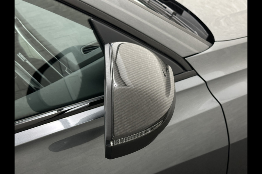 Audi SQ8 Q8 RSQ8 4.0 V8 | RS-Stoelen | Panorama | Massage | Ventilatie | 23'' | B&O Sound | Trekhaak | Bovag Garantie | Carbon | Luchtvering | Black-Optic | Nw.Pr, 220733,=  | Memory | Leder | Matrix-LED | Carplay | 57800,= ex bpm en btw export | BTW Auto 81300,= ex btw.