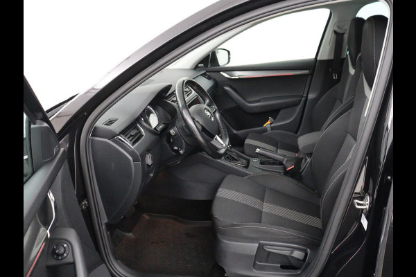 Škoda Octavia 1.5 TSI Style | Sportstoelen | Trekhaak | Stoelverwarming | Adaptive cruise | Carplay | Navigatie | Sfeerverlichting | Full LED | Canton Sound | Climate control