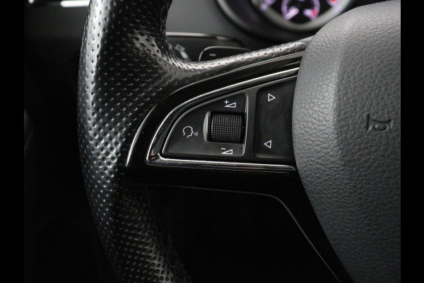Škoda Octavia 1.5 TSI Style | Sportstoelen | Trekhaak | Stoelverwarming | Adaptive cruise | Carplay | Navigatie | Sfeerverlichting | Full LED | Canton Sound | Climate control