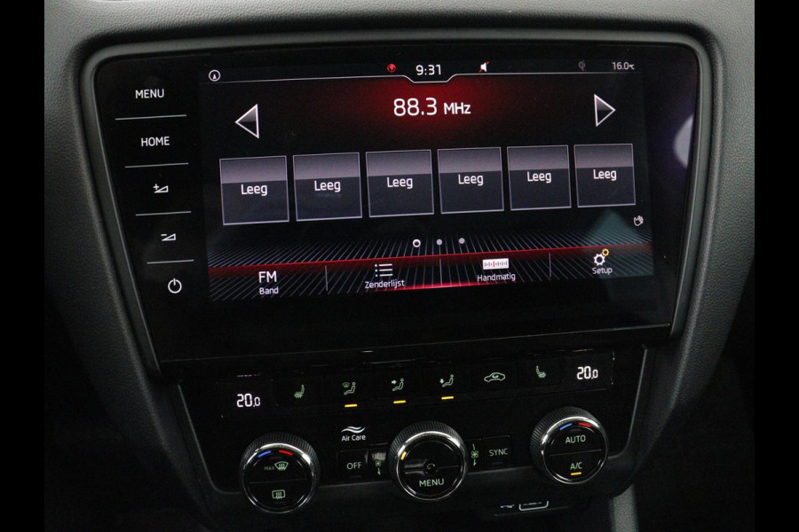 Škoda Octavia 1.5 TSI Style | Sportstoelen | Trekhaak | Stoelverwarming | Adaptive cruise | Carplay | Navigatie | Sfeerverlichting | Full LED | Canton Sound | Climate control