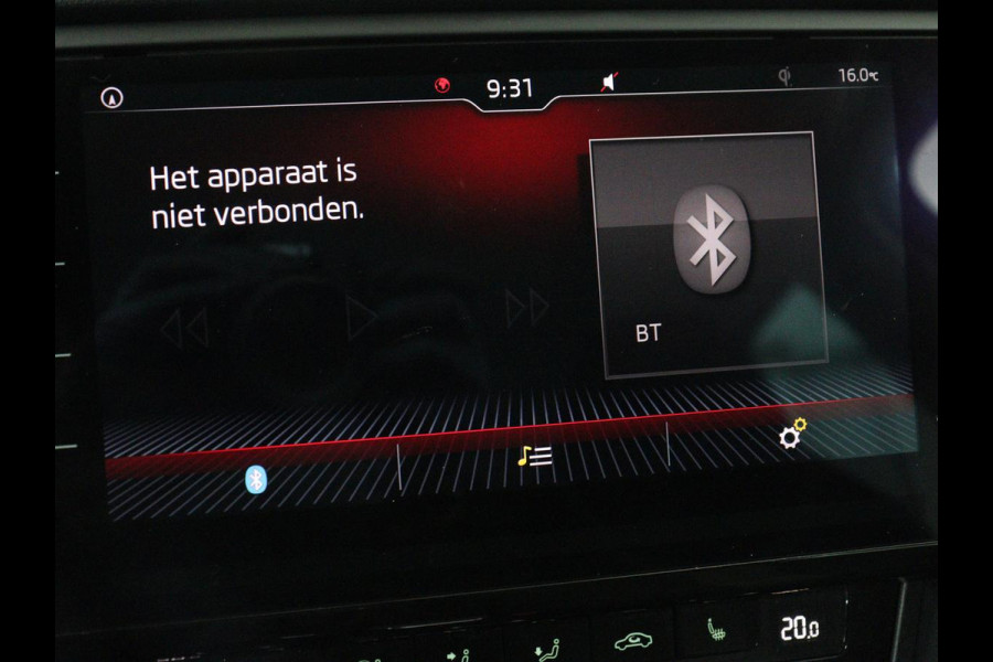 Škoda Octavia 1.5 TSI Style | Sportstoelen | Trekhaak | Stoelverwarming | Adaptive cruise | Carplay | Navigatie | Sfeerverlichting | Full LED | Canton Sound | Climate control