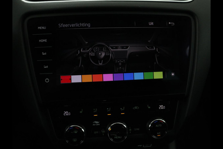 Škoda Octavia 1.5 TSI Style | Sportstoelen | Trekhaak | Stoelverwarming | Adaptive cruise | Carplay | Navigatie | Sfeerverlichting | Full LED | Canton Sound | Climate control