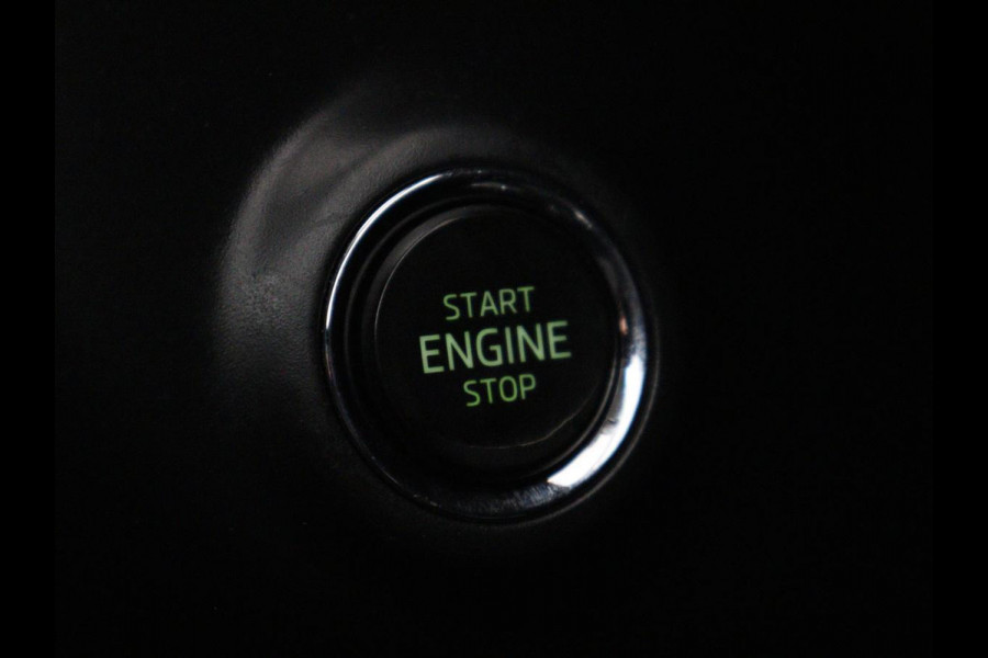 Škoda Octavia 1.5 TSI Style | Sportstoelen | Trekhaak | Stoelverwarming | Adaptive cruise | Carplay | Navigatie | Sfeerverlichting | Full LED | Canton Sound | Climate control