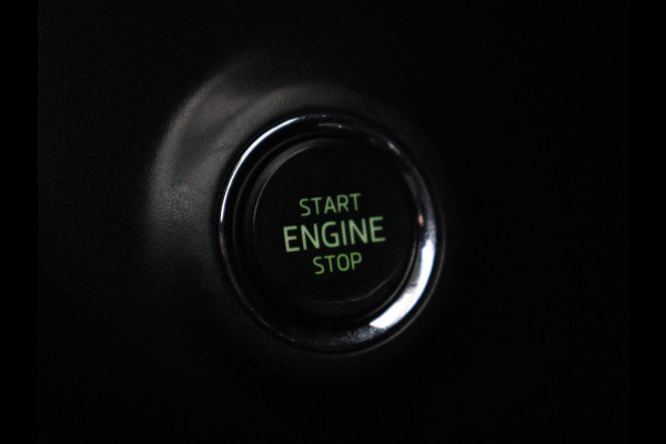 Škoda Octavia 1.5 TSI Style | Sportstoelen | Trekhaak | Stoelverwarming | Adaptive cruise | Carplay | Navigatie | Sfeerverlichting | Full LED | Canton Sound | Climate control