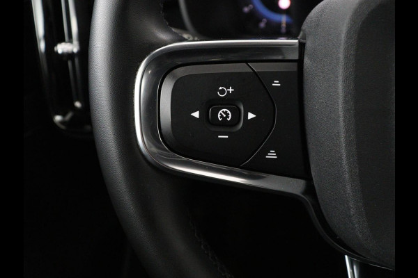 Volvo C40 Recharge Twin Intro Edition 78 kWh | Panoramadak | 360 Camera | Stoelverwarming | Harman/Kardon | Warmtepomp | Adaptive cruise | Matrix LED | Carplay | Memory | Stuurverwarming