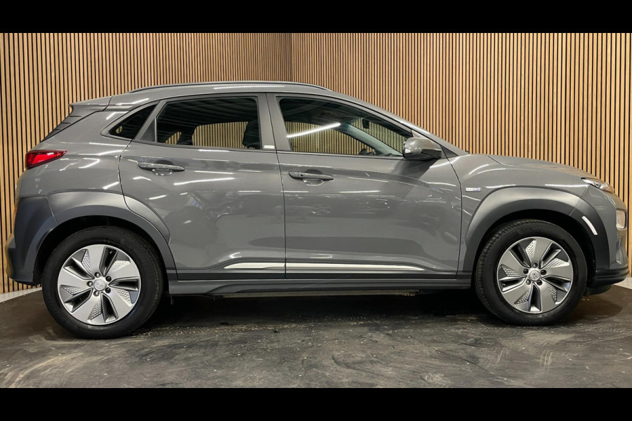 Hyundai Kona EV Comfort 39 kWh|ANDROID AUTO/APPLE CARPLAY|CAMERA|NAVIGATIE|LANE-ASSIST|CLIMATE+CRUISE|1e EIG|INCL.BTW|