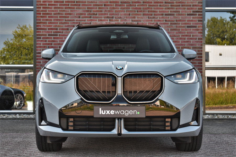 BMW X3 30e xDrive M-Sport Pro Pano Trekh DA-Prof H/K 360 El-zetel 21inch