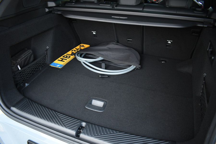 BMW X3 30e xDrive M-Sport Pro Pano Trekh DA-Prof H/K 360 El-zetel 21inch