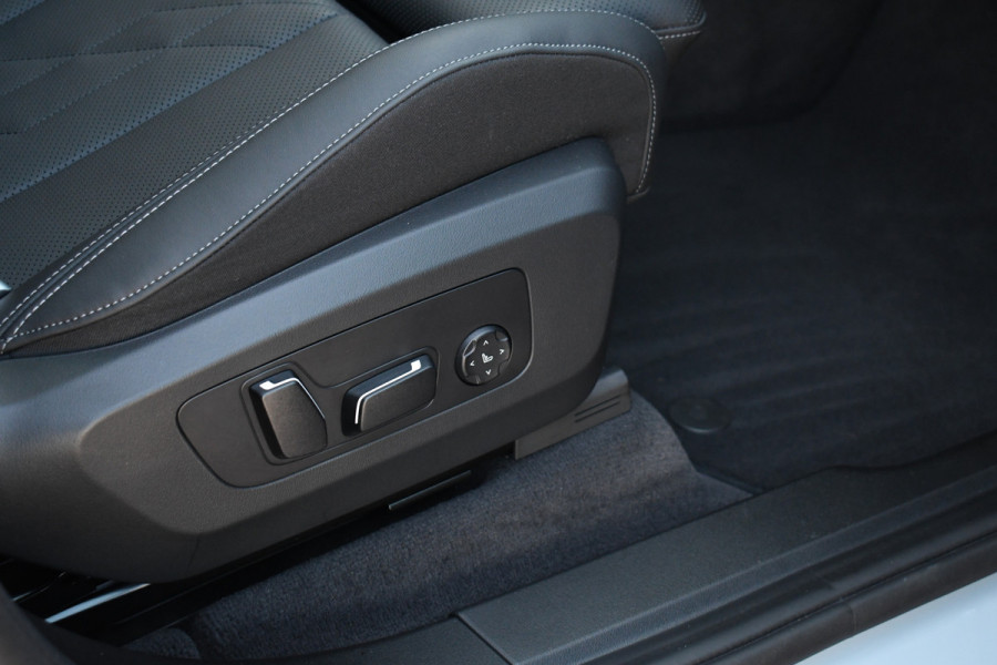 BMW X3 30e xDrive M-Sport Pro Pano Trekh DA-Prof H/K 360 El-zetel 21inch