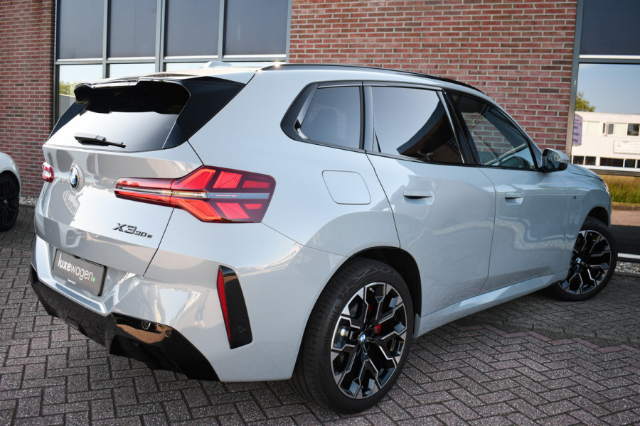 BMW X3 30e xDrive M-Sport Pro Pano Trekh DA-Prof H/K 360 El-zetel 21inch