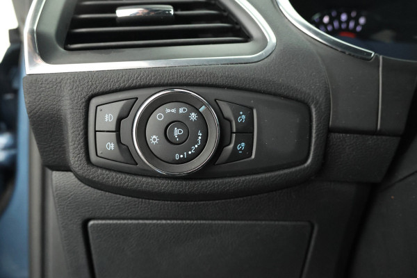 Ford S-Max 2.0 TDCi Titanium 7p. 7 Persoons, Navigatie, Leer, Climate, Trekhaak