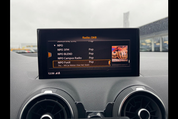 Audi Q2 35 TFSI S Edition Automaat 150PK Camera Keyless Led S Line