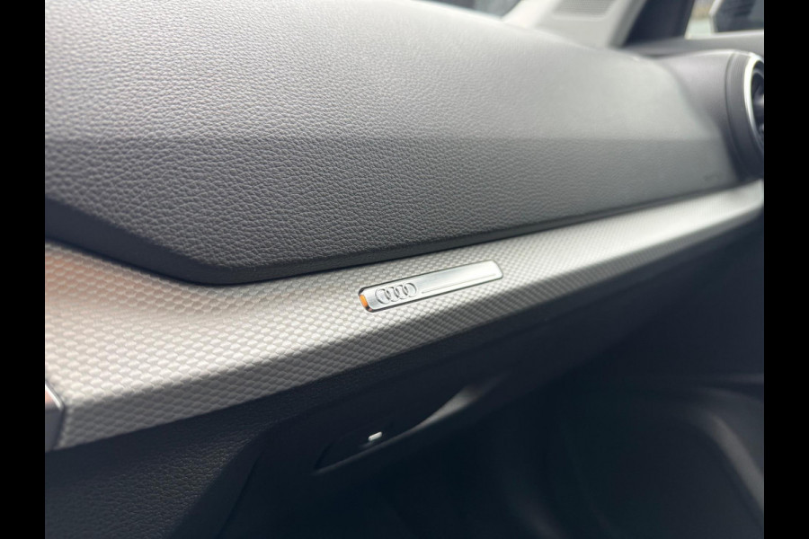 Audi Q2 35 TFSI S Edition Automaat 150PK Camera Keyless Led S Line
