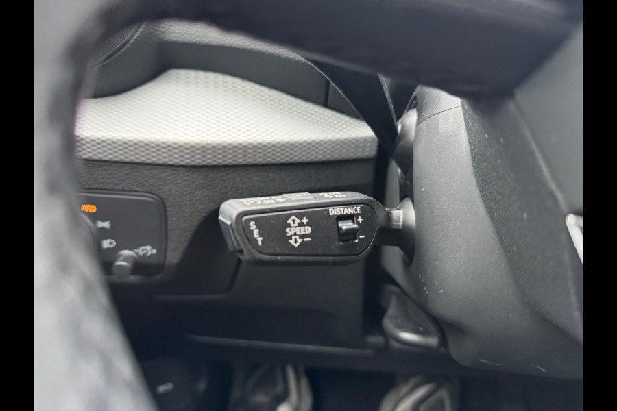 Audi Q2 35 TFSI S Edition Automaat 150PK Camera Keyless Led S Line