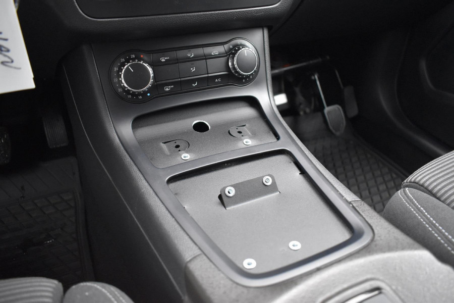 Mercedes-Benz B-Klasse 220 d Ambition Automaat 1 Ste EIg Dealer Onderhouden