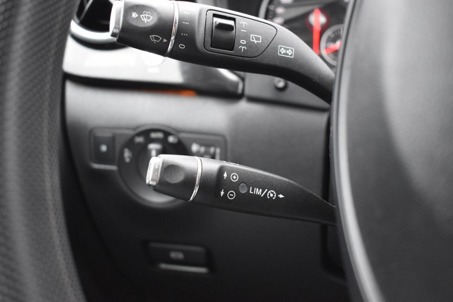 Mercedes-Benz B-Klasse 220 d Ambition Automaat 1 Ste EIg Dealer Onderhouden