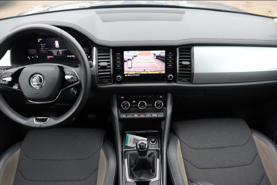 Škoda Kodiaq 1.5 TSI Business Edition 7persoons org.NL el.trekhaak camera digi-dashboard
