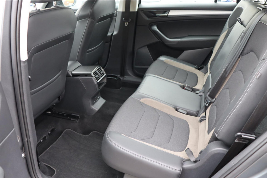 Škoda Kodiaq 1.5 TSI Business Edition 7persoons org.NL el.trekhaak camera digi-dashboard