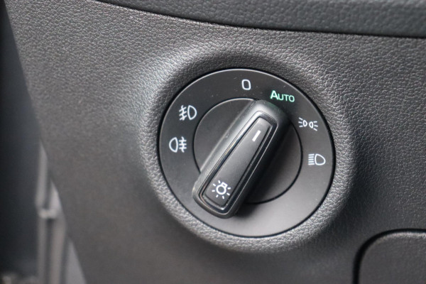 Škoda Kodiaq 1.5 TSI Business Edition 7persoons org.NL el.trekhaak camera digi-dashboard