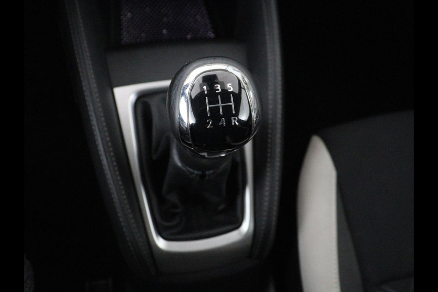 Nissan Micra 0.9 IG-T N-Connecta | 360 Camera | BOSE Sound | Navigatie | Climate control | Cruise control | DAB | Parkeerhulp | Dodehoek detectie