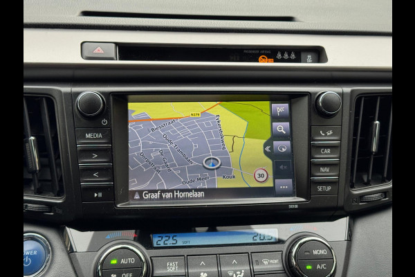 Toyota RAV4 2.5 Hybrid Style | Trekhaak, 18 inch, Stoel + Stuurverwarming, Keyless, Navigatie, Elektrische achterklep